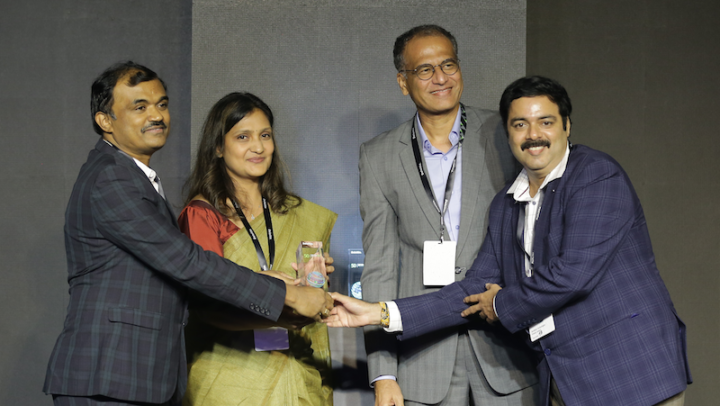Anand and Khalai from Sandhata the receiving award